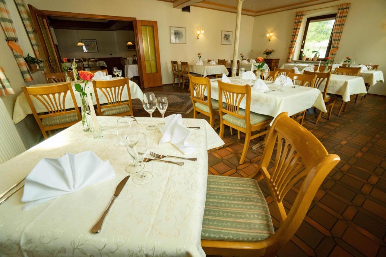 盖斯特豪斯兹姆罗斯尔里斯特纳酒店 Scherzheim 外观 照片